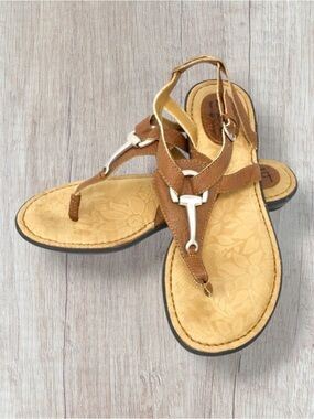 B.O.C. Born Concepts Flat vegan Sandal 9 VGUC